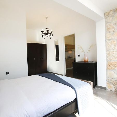 Luxury Apartments Christos Gouvia Dış mekan fotoğraf