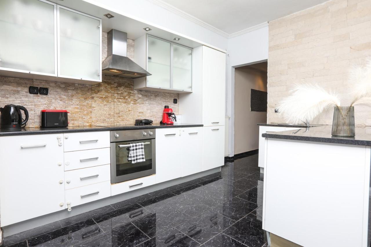 Luxury Apartments Christos Gouvia Dış mekan fotoğraf
