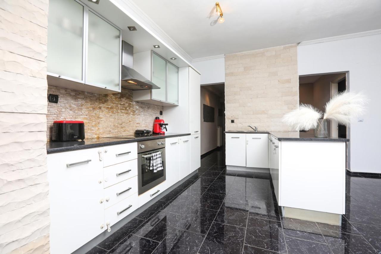 Luxury Apartments Christos Gouvia Dış mekan fotoğraf